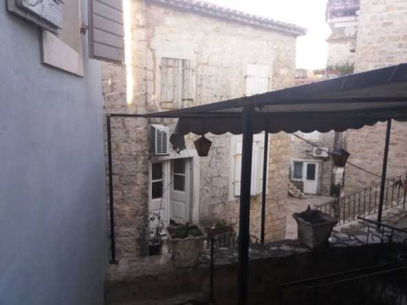 Einzigartiges Haus in der Altstadt von Budva, 176m2